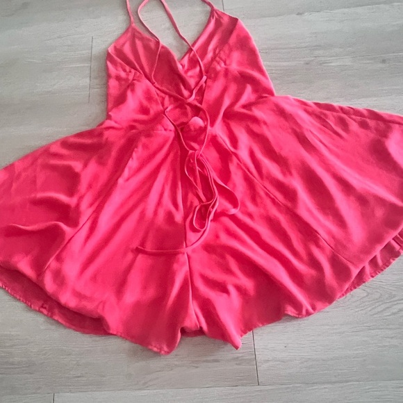 Vibrant Coral Pink Crosscross Strappy Romper - Picture 7 of 12